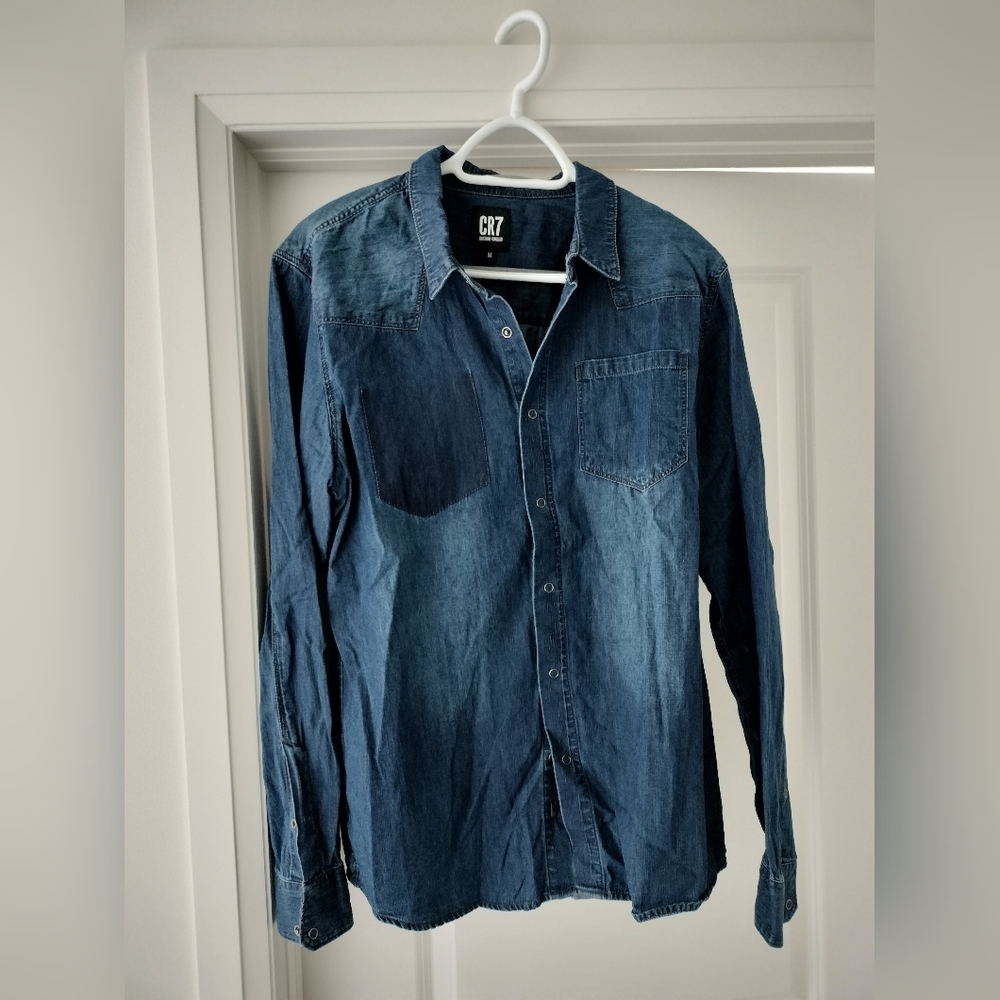 CR7 jean shirt